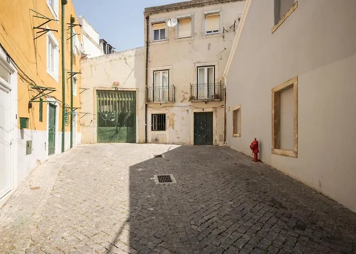 Cosy Mouraria By Hosty דירה *