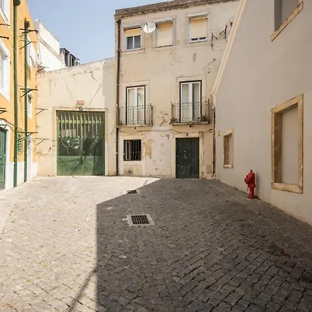 Cosy Mouraria By Hosty Lägenhet *